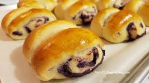 PAN DE UBE PURPLE YAM BUN 1 ea