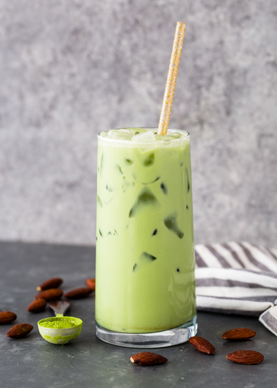 MATCHA LATTE GREEN TEA W MILK